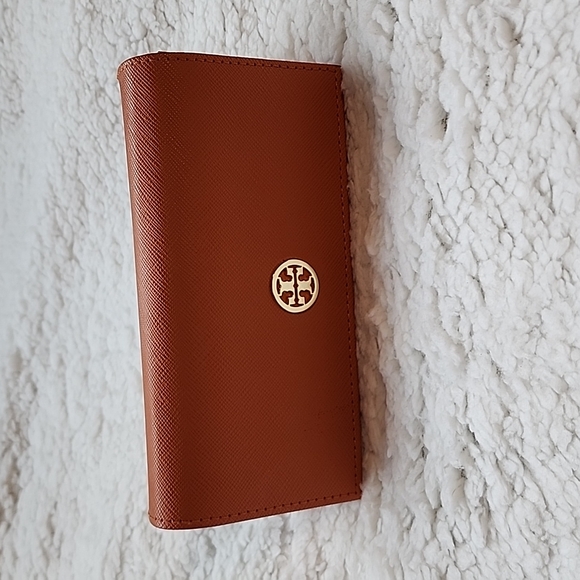 Sunglass case - Picture 1 of 5